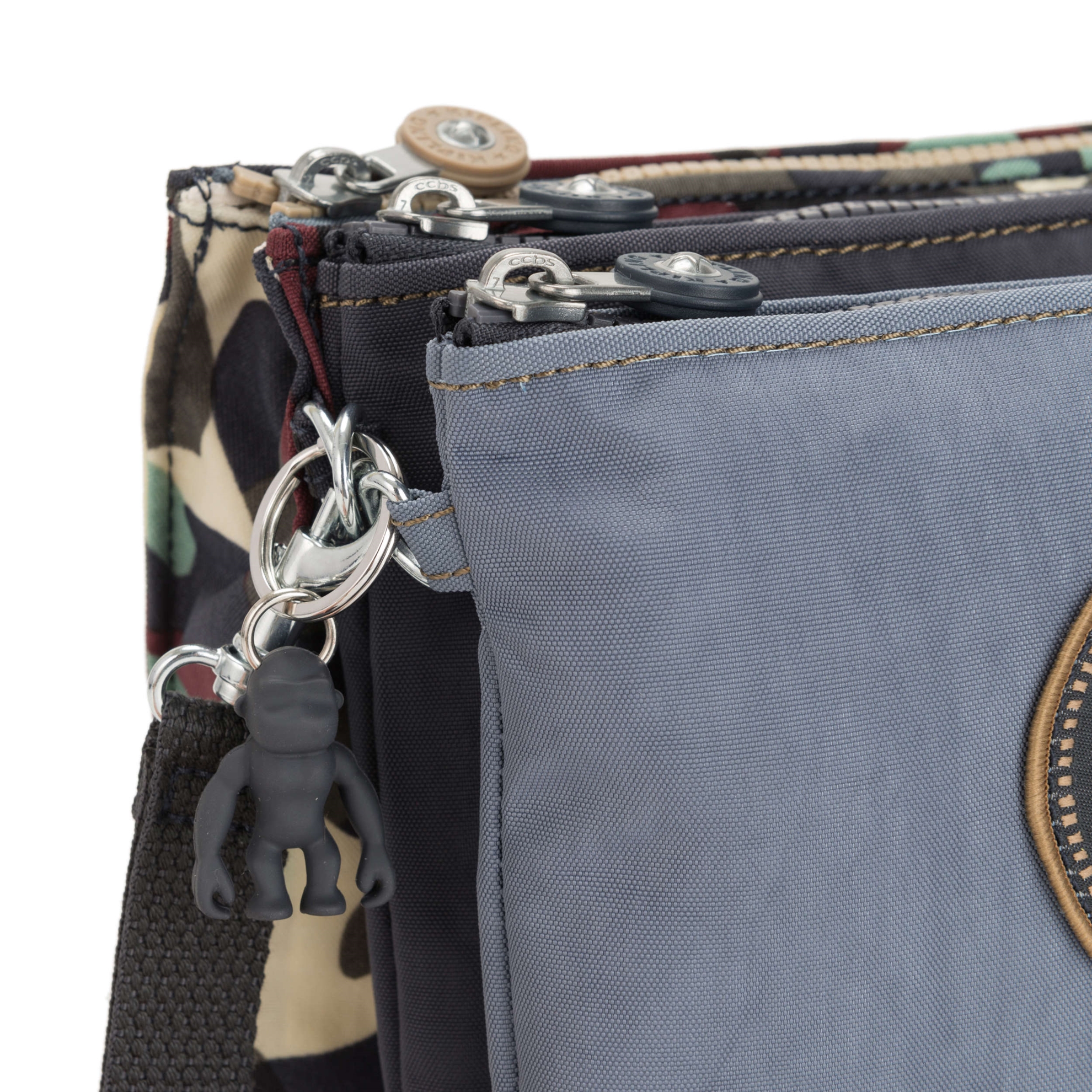 resm Iaka L Wristlet