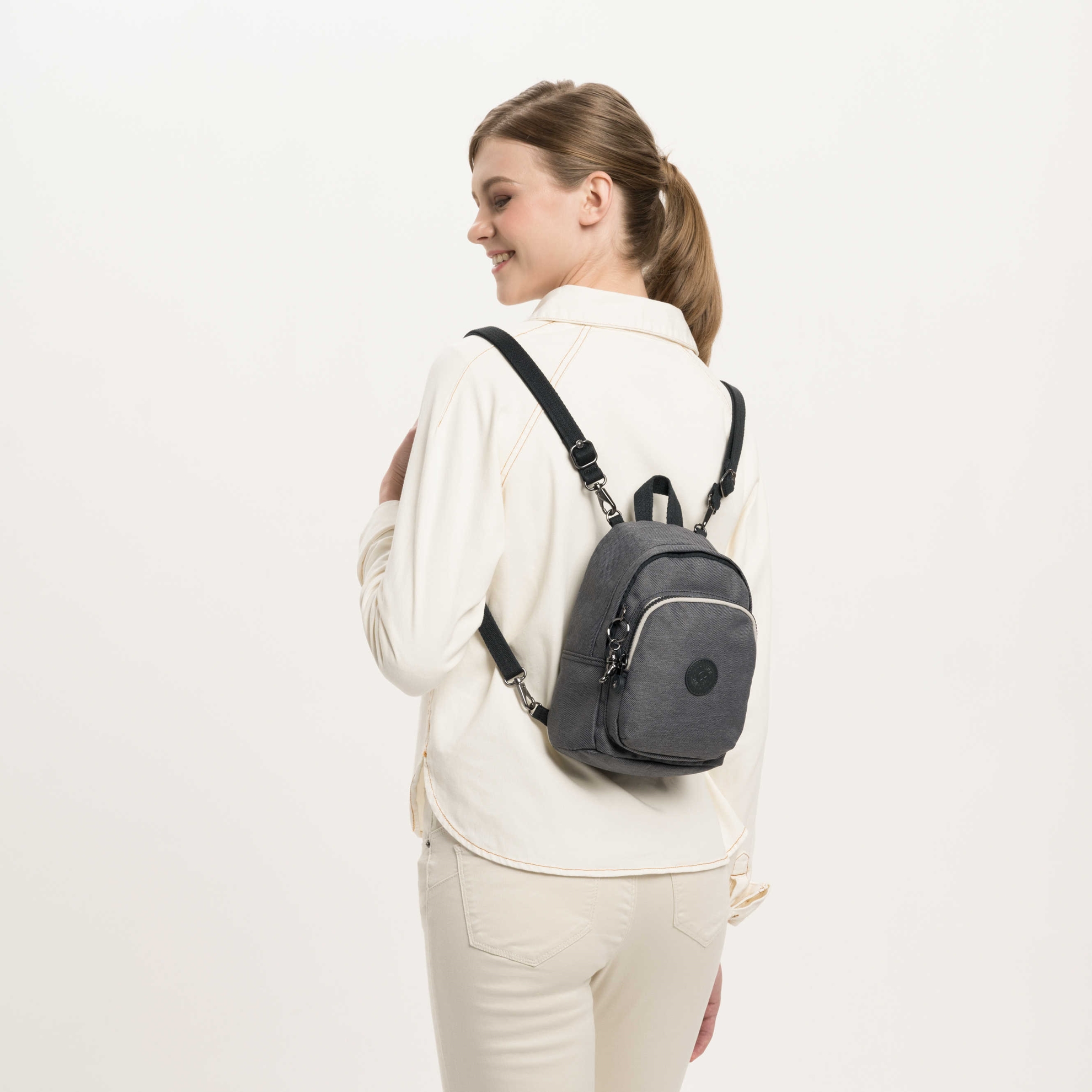 resm Delia Compact