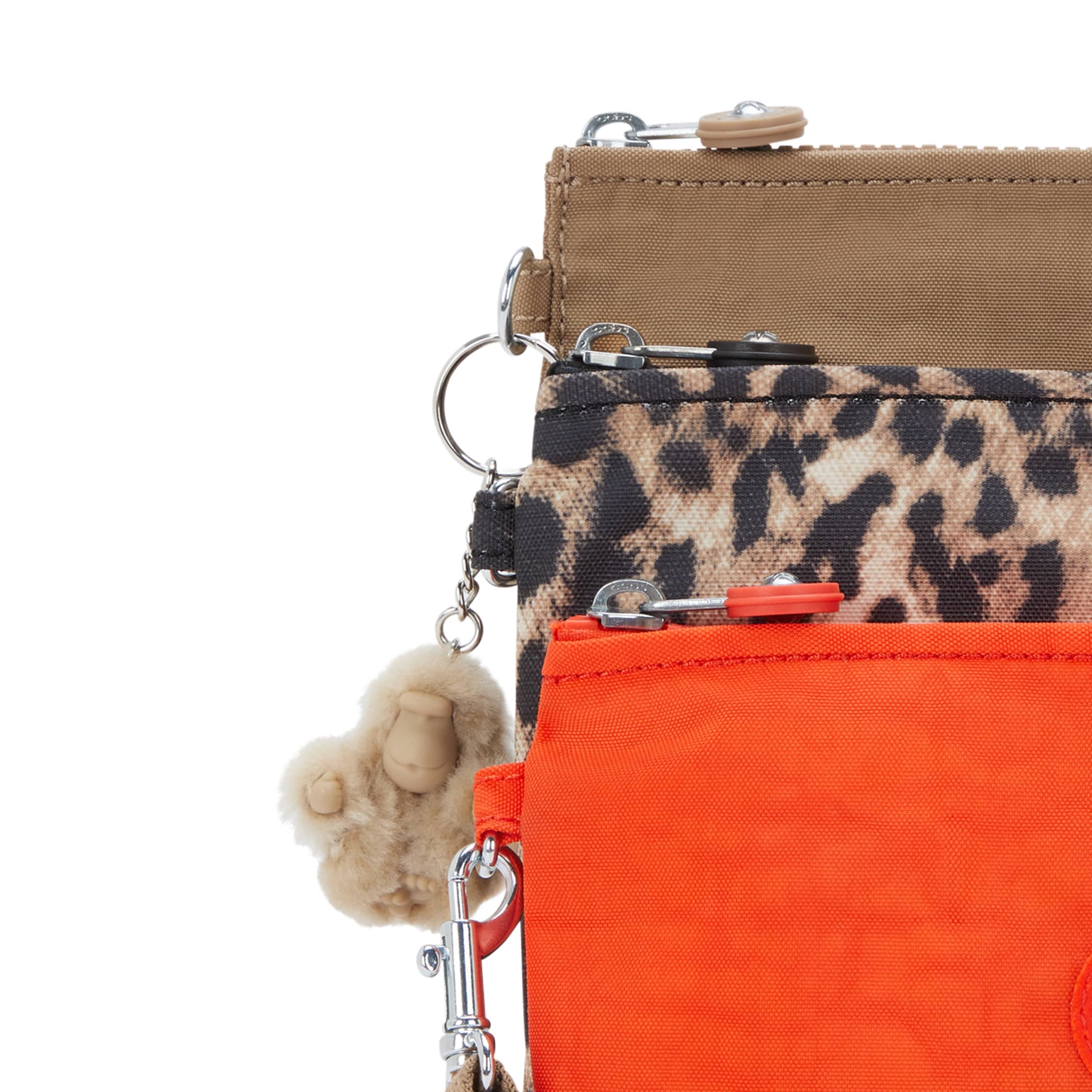 resm Iaka L Wristlet
