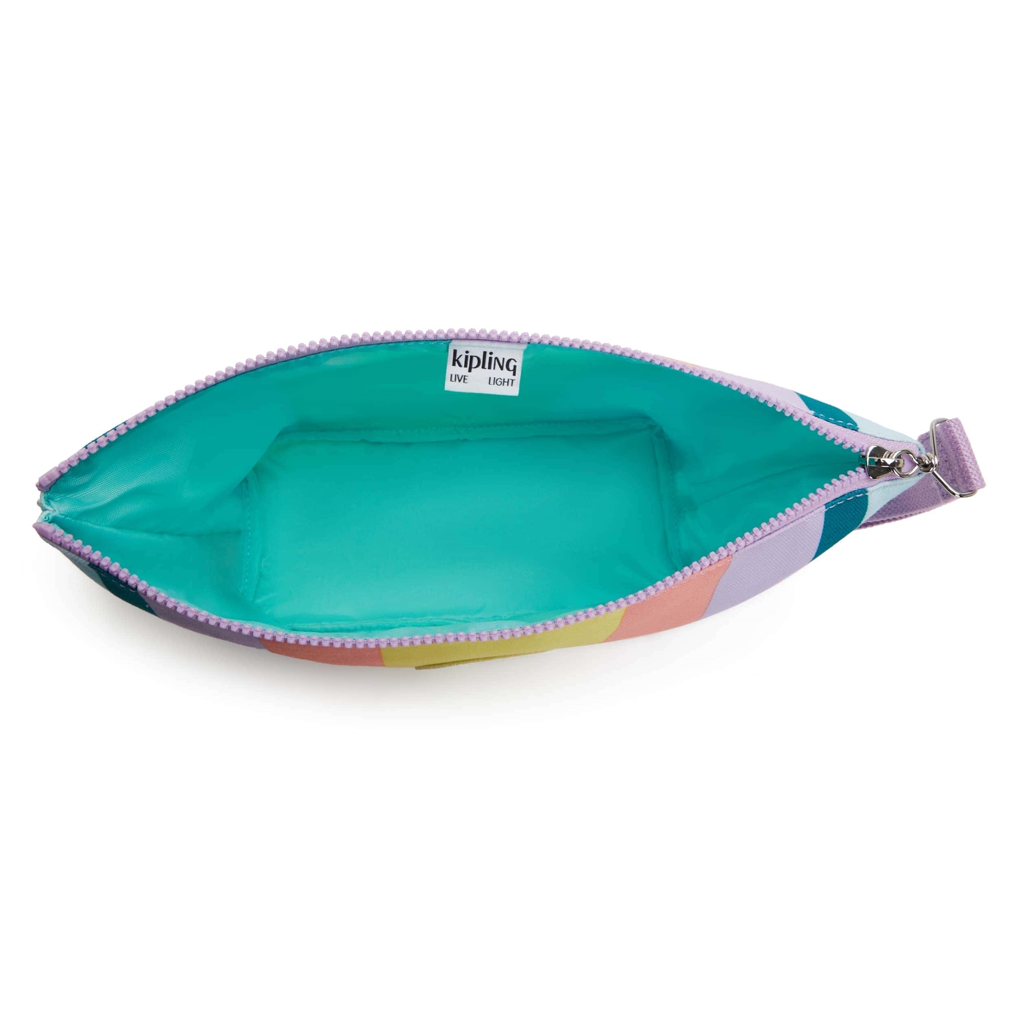 resm Naomi Pouch