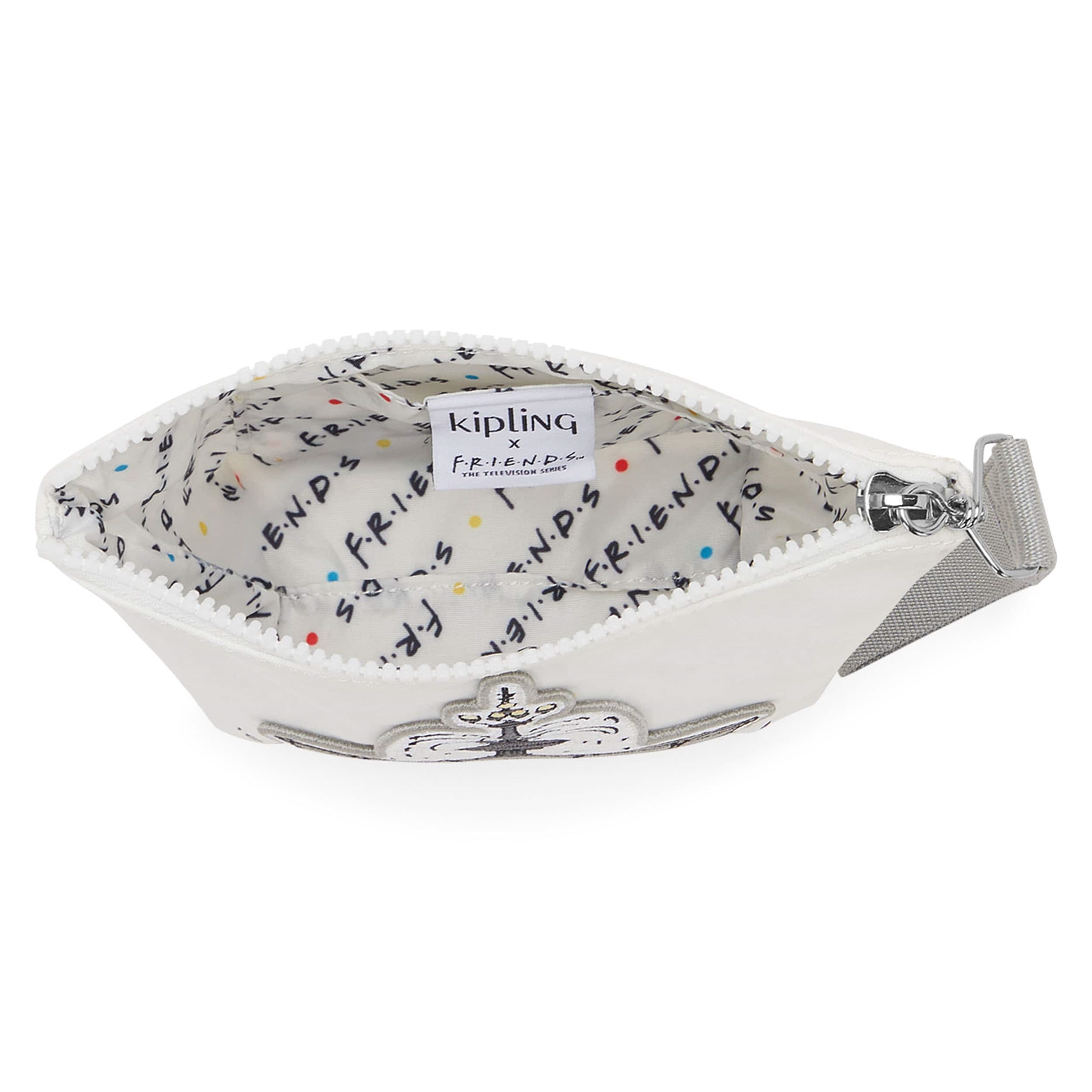 resm Naomi Pouch S